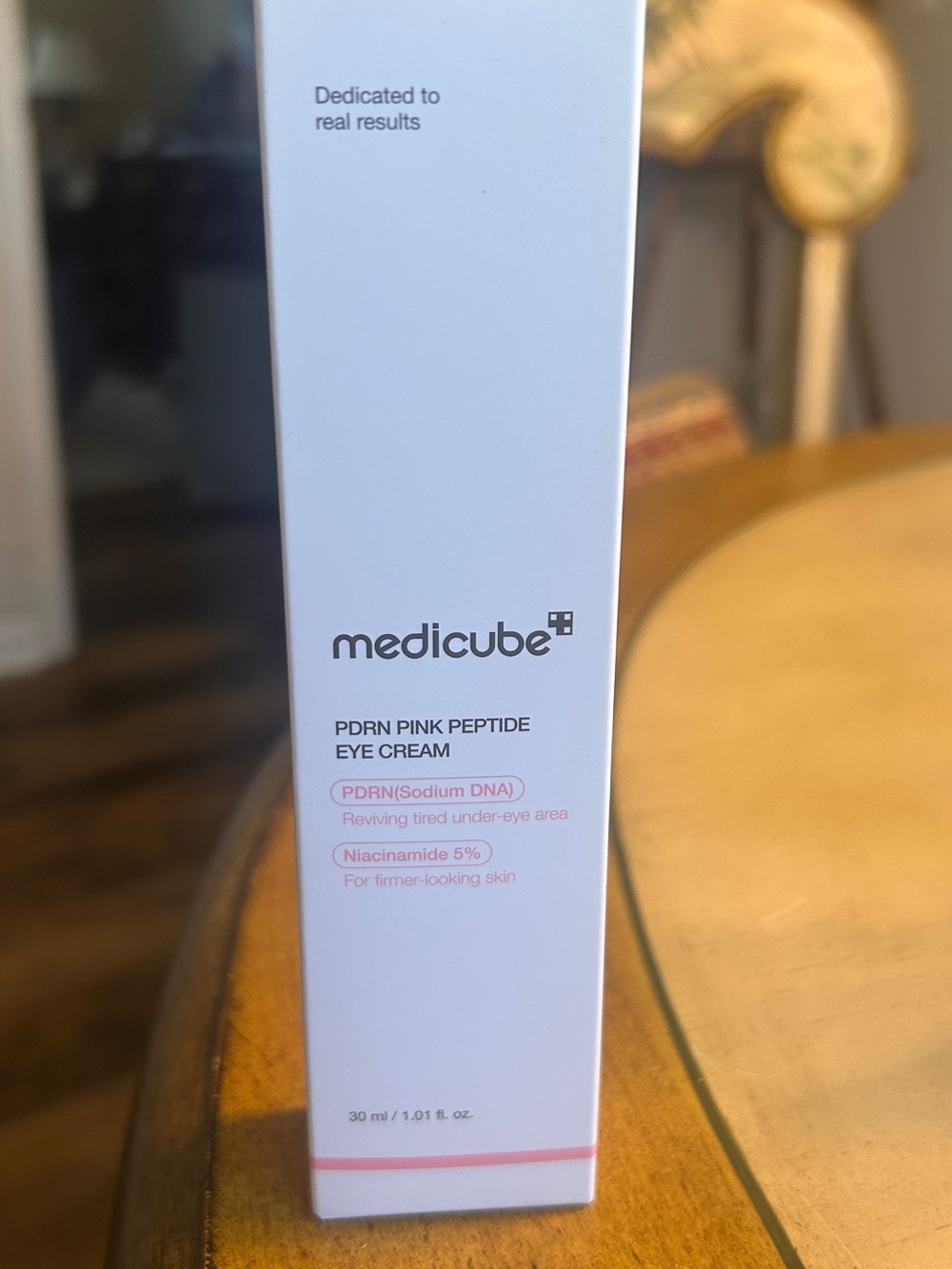 Medicube PDRN Pink Peptide Eye Cream - Pink